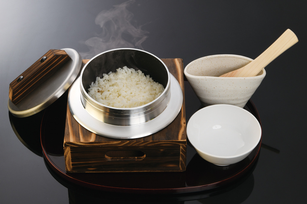 炊き立て銀シャリ
