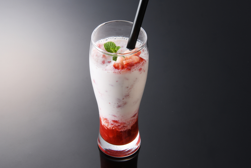 いちごミルクシェイク