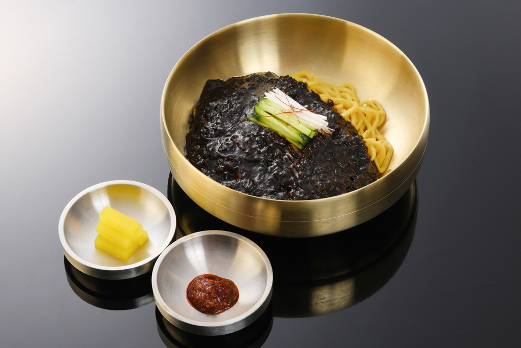 焼肉セナラのジャジャン麺